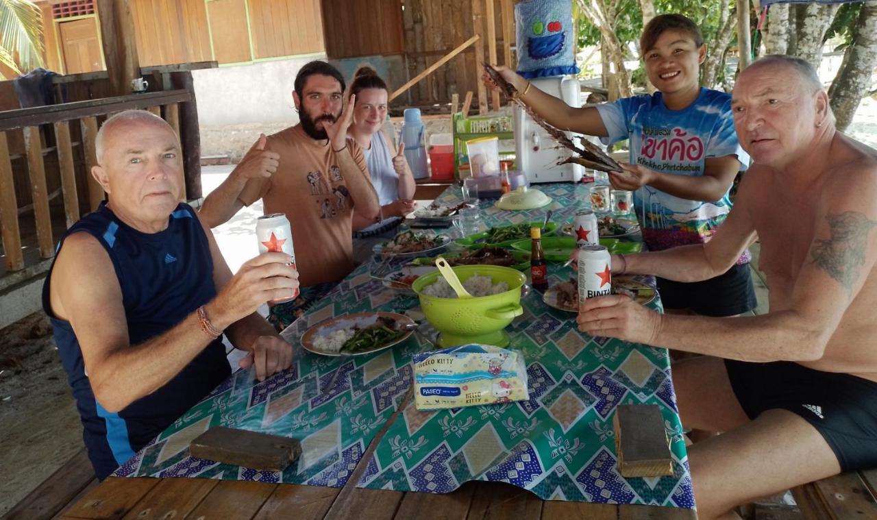 Mambetron Homestay Raja Ampat Pulau Mansuar Kültér fotó