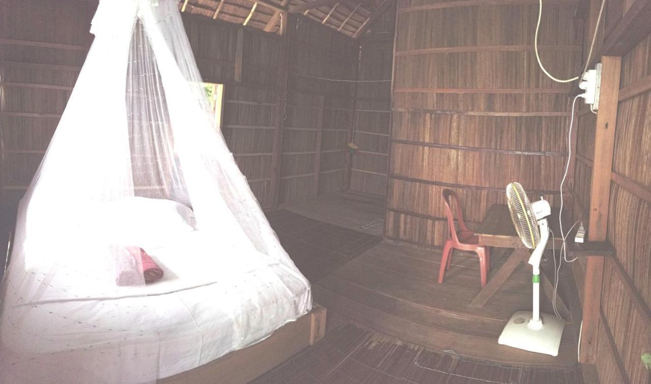 Mambetron Homestay Raja Ampat Pulau Mansuar Kültér fotó