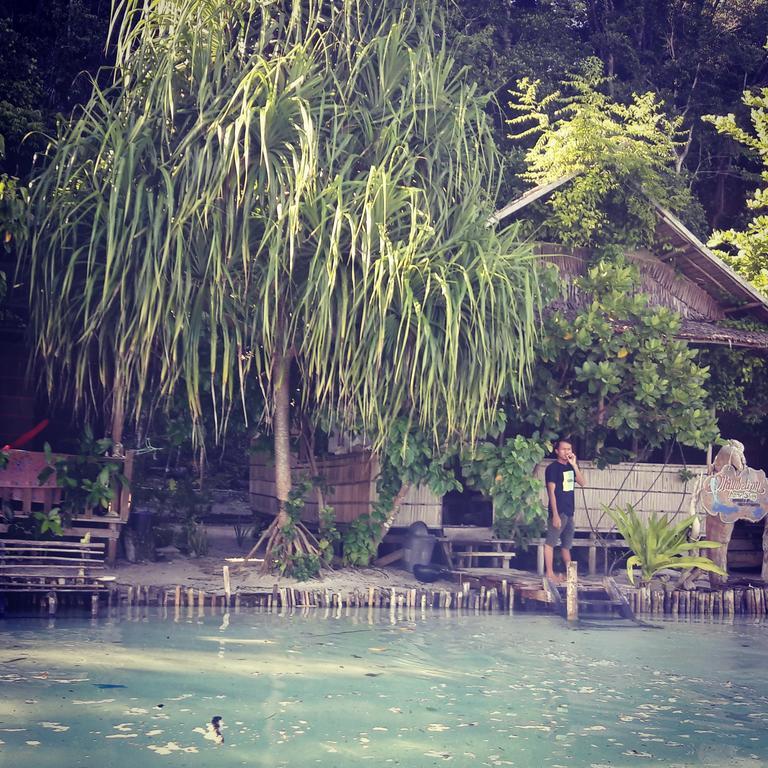 Mambetron Homestay Raja Ampat Pulau Mansuar Kültér fotó